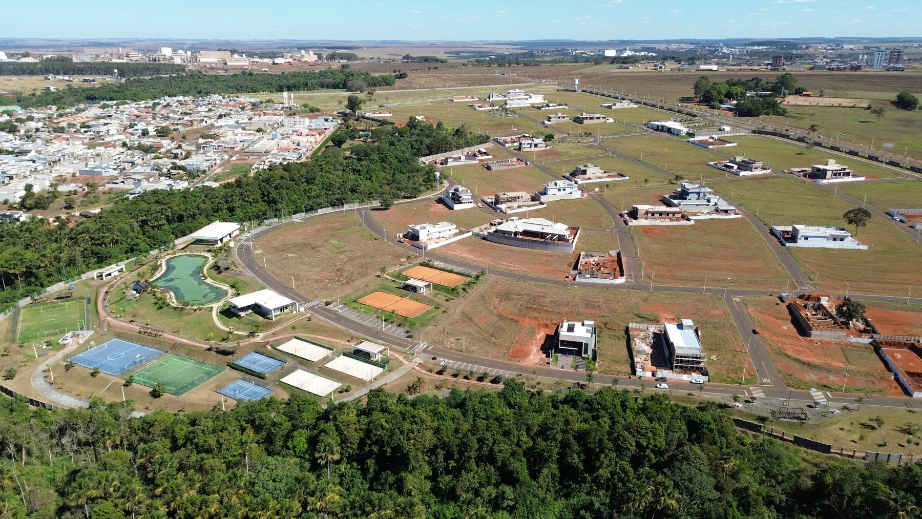 Panorama do bairro e das áreas verdes do empreendimento
